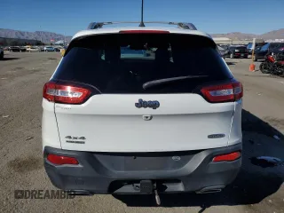 2016 Jeep Cherokee Latitude with VIN 1C4PJMCS6GW104936, listed as a Copart auction lot 73612764 with 117,879 mi miles and Salvage Title. Bid and sale history available at carsss.com. Image 6.