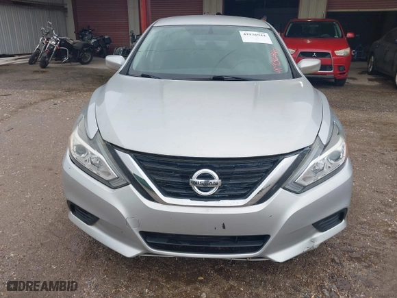 2017 Nissan Altima 2.5 SR with VIN 1N4AL3AP5HC482165, listed as a IAAI auction lot 41936944 with 108,952 mi miles. Bid and sale history available at carsss.com. Image 12.