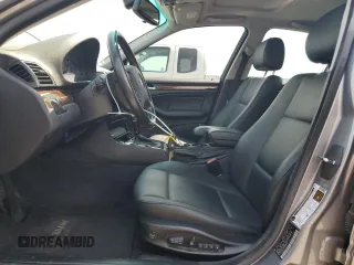 2005 BMW 3 Series 325i with VIN WBAAZ33475KW76254, listed as a Copart auction lot 62022815 with 129,174 mi miles and Clean title. Bid and sale history available at DreamBid. Image 7.