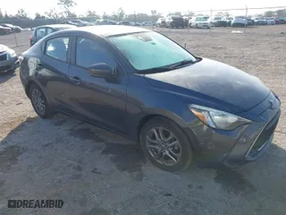 2019 Toyota Yaris Sedan L with VIN 3MYDLBYVXKY506966, listed as a IAAI auction lot 41455800 with 106,284 mi miles. Bid and sale history available at carsss.com. Image 1.