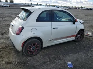 2014 FIAT 500e with VIN 3C3CFFGE9ET172865, listed as a Copart auction lot 76743054 with 87,791 mi miles and Salvage Title. Bid and sale history available at carsss.com. Image 3.