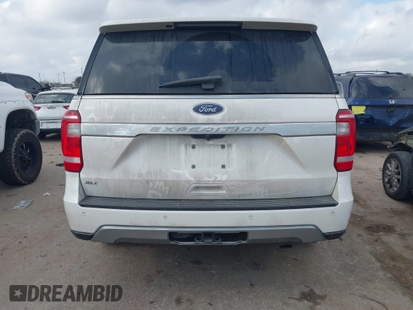 2019 Ford Expedition XLT with VIN 1FMJU1HT9KEA81854, listed as a IAAI auction lot 41462070 with 83,087 mi miles. Bid and sale history available at carsss.com. Image 16.