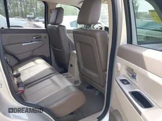 2008 Jeep Liberty Limited with VIN 1J8GN58K18W186569, listed as a IAAI auction lot 42109280 with 160,290 mi miles and . Bid and sale history available at carsss.com. Image 8.