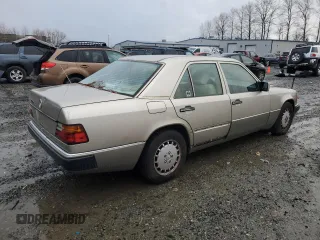 1991 Mercedes-Benz 300 E with VIN WDBEA30D1MB375752, listed as a Copart auction lot 88124765 with 212,825 mi miles and Clean Title. Bid and sale history available at DreamBid. Image 3.