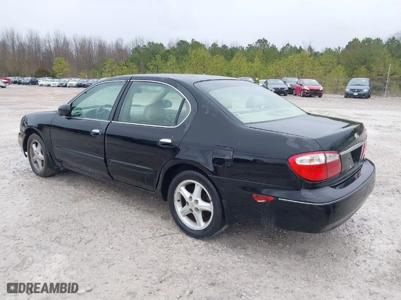 2001 Infiniti I30 Luxury with VIN JNKCA31A51T025087, listed as a IAAI auction lot 41726025 with 253,148 mi miles. Bid and sale history available at carsss.com. Image 3.