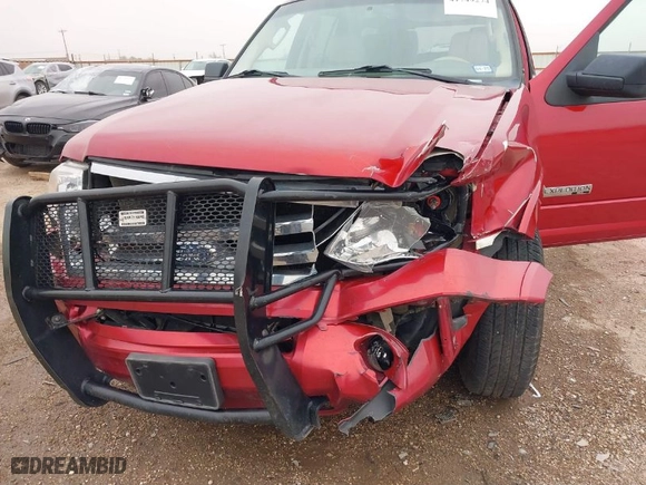 2008 Ford Expedition EL SSV with VIN 1FMFK16598LA40435, listed as a IAAI auction lot 41749274 with 169,727 mi miles. Bid and sale history available at carsss.com. Image 6.