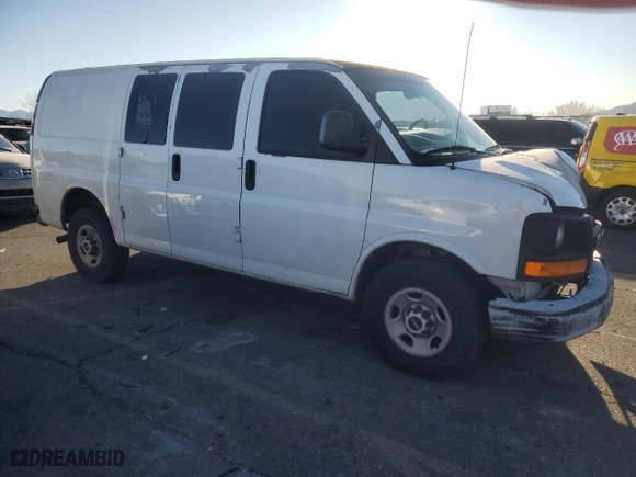2007 GMC Savana Cargo Van with VIN 1GTGG25V271150268, listed as a Copart auction lot 85996794 with 141,505 mi miles and Salvage Title. Bid and sale history available at carsss.com. Image 4.