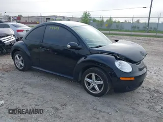 2006 Volkswagen Beetle z VIN 3VWPW31C36M406543, wystawiony jako IAAI lot #42279407 z przebiegiem 113 208 mil mil oraz . Historia ofert i sprzedaży dostępna na DreamBid. Obrazek 1.
