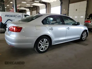 2011 Volkswagen Jetta TDI with VIN 3VWLL7AJ3BM078323, listed as a Copart auction lot 61812565 with 123,307 mi miles and Salvage title. Bid and sale history available at DreamBid. Image 3.