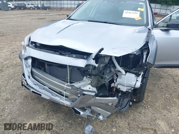 2025 Subaru Outback Limited with VIN 4S4BTANC2S3194357, listed as a IAAI auction lot 42367224 with 973 mi miles and . Bid and sale history available at DreamBid. Image 6.