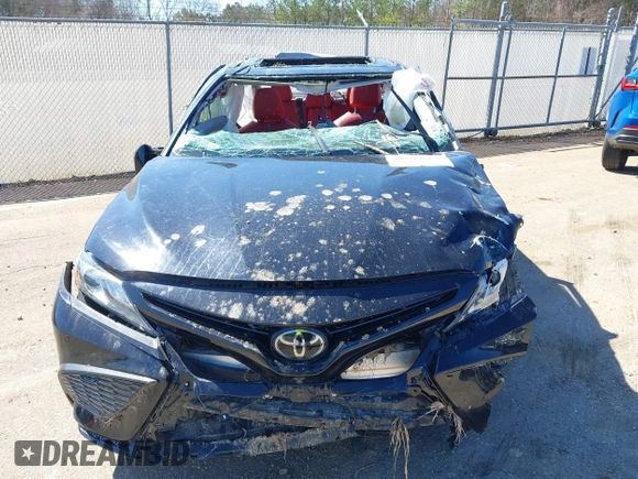 2022 Toyota Camry XSE z VIN 4T1K61AK2NU014488, wystawiony jako IAAI lot #41609668 z przebiegiem Nie podano mil oraz . Historia ofert i sprzedaży dostępna na DreamBid. Obrazek 6.