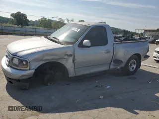 2003 Ford F-150 XL z VIN 1FTRF07223KC28264, wystawiony jako Copart lot #61012594 z przebiegiem Nie podano mil oraz Czysty tytuł • Clean title. Historia ofert i sprzedaży dostępna na DreamBid. Obrazek 1.