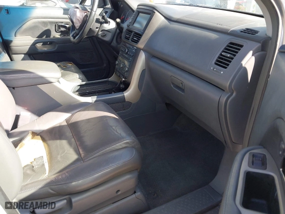 2007 Honda Pilot EX-L with VIN 2HKYF18767H521343, listed as a IAAI auction lot 41713495 with 187,249 mi miles. Bid and sale history available at carsss.com. Image 5.