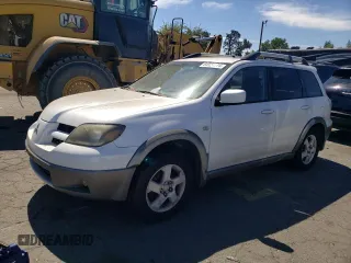 2003 Mitsubishi Outlander XLS with VIN JA4LX41G13U067239, listed as a Copart auction lot 64524374 with 218,346 mi miles and Clean Title. Bid and sale history available at carsss.com. Image 1.