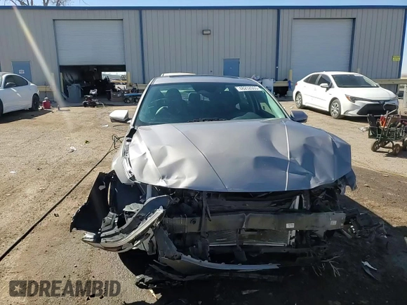 2024 Hyundai Elantra Limited with VIN KMHLP4DG7RU741495, listed as a Copart auction lot 48252005 with 15,049 mi miles and Salvage Title. Bid and sale history available at DreamBid. Image 14.