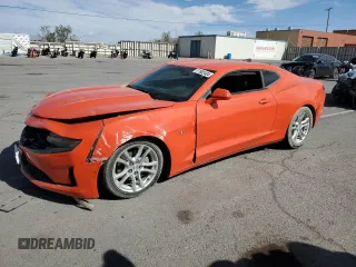 2021 Chevrolet Camaro 1LS with VIN 1G1FB1RXXM0130988, listed as a Copart auction lot 77682404 with 46,747 mi miles and Salvage Title. Bid and sale history available at carsss.com. Image 1.