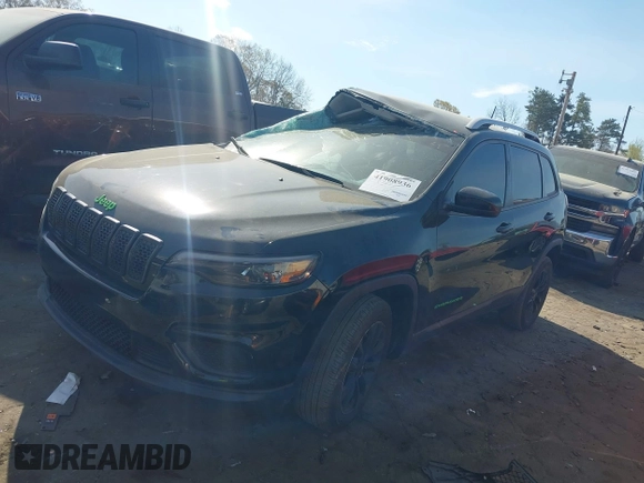 2020 Jeep Cherokee Latitude with VIN 1C4PJLCB2LD552784, listed as a IAAI auction lot 41908936 with 47,337 mi miles and . Bid and sale history available at DreamBid. Image 17.