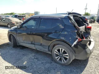 2020 Nissan Kicks SV with VIN 3N1CP5CV7LL532126, listed as a Copart auction lot 52618875 with 118,909 mi miles and Salvage Title. Bid and sale history available at carsss.com. Image 2.
