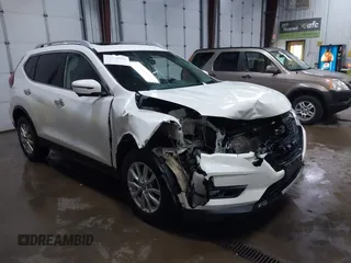 2018 Nissan Rogue SV z VIN 5N1AT2MV5JC840994, wystawiony jako IAAI lot #42145045 z przebiegiem 75 238 mil mil oraz . Historia ofert i sprzedaży dostępna na DreamBid. Obrazek 1.