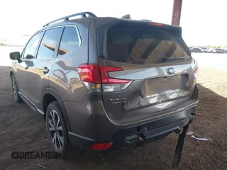 2022 Subaru Forester Limited with VIN JF2SKAPC1NH441137, listed as a IAAI auction lot 41420485 with 41,995 mi miles. Bid and sale history available at carsss.com. Image 3.