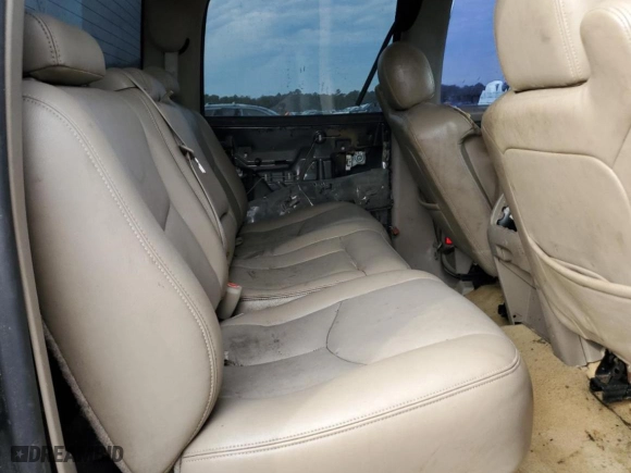 2003 Chevrolet Silverado 2500HD LS with VIN 1GCHK23U93F153663, listed as a Copart auction lot 82452044 with 0 mi miles and Salvage Title. Bid and sale history available at carsss.com. Image 10.
