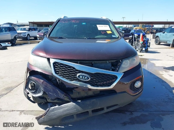 2012 Kia Sorento LX with VIN 5XYKT3A60CG226168, listed as a IAAI auction lot 41667868 with 133,828 mi miles. Bid and sale history available at carsss.com. Image 13.