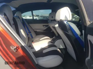 2015 BMW M6 z VIN WBS6C9C52FD467461, wystawiony jako Copart lot #68057084 z przebiegiem 130 687 mil mil oraz Szkoda całkowita • Salvage title. Historia ofert i sprzedaży dostępna na DreamBid. Obrazek 10.