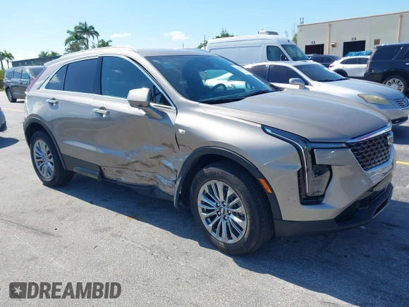 2025 Cadillac XT4 FWD Premium Luxury z VIN 1GYFZCR41SF152998, wystawiony jako IAAI lot #42318061 z przebiegiem 9521 mil mil oraz . Historia ofert i sprzedaży dostępna na DreamBid. Obrazek 1.