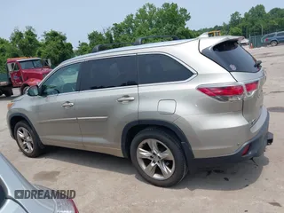2015 Toyota Highlander Limited with VIN 5TDDKRFH0FS097834, listed as a IAAI auction lot 42401273 with 176,574 mi miles and . Bid and sale history available at DreamBid. Image 14.