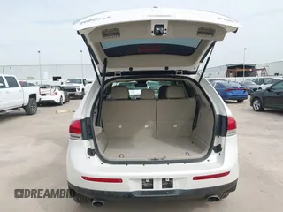 2012 Lincoln MKX with VIN 2LMDJ6JK8CBL01555, listed as a IAAI auction lot 41723407 with 111,370 mi miles. Bid and sale history available at carsss.com. Image 18.