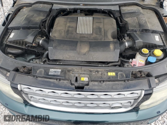 2015 Land Rover LR4 HSE with VIN SALAG2V67FA748667, listed as a Copart auction lot 54931885 with 141,641 mi miles and Salvage Title. Bid and sale history available at DreamBid. Image 12.