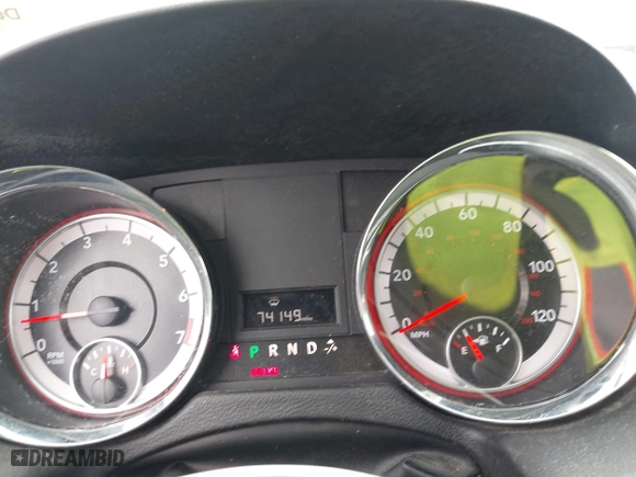 2018 Dodge Grand Caravan SE Plus with VIN 2C4RDGBG3JR170116, listed as a IAAI auction lot 41922061 with 74,149 mi miles. Bid and sale history available at carsss.com. Image 7.