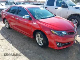 2014 Toyota Camry L with VIN 4T1BF1FK1EU817205, listed as a IAAI auction lot 41753999 with 162,984 mi miles. Bid and sale history available at carsss.com. Image 1.