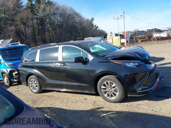 2023 Toyota Sienna XLE with VIN 5TDJSKFC7PS091741, listed as a IAAI auction lot 40979834 with 49,285 mi miles. Bid and sale history available at carsss.com. Image 14.