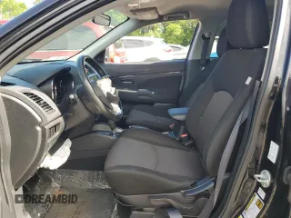 2019 Mitsubishi Outlander SE with VIN JA4AP4AU7KU017439, listed as a Copart auction lot 55813775 with Not provided miles and Clean title. Bid and sale history available at DreamBid. Image 7.