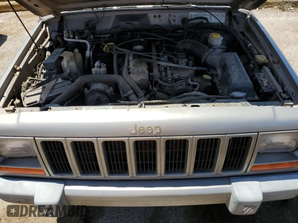 2000 Jeep Cherokee with VIN 1J4FF48S6YL136689, listed as a Copart auction lot 62316245 with 211,100 mi miles and Clean title. Bid and sale history available at DreamBid. Image 11.