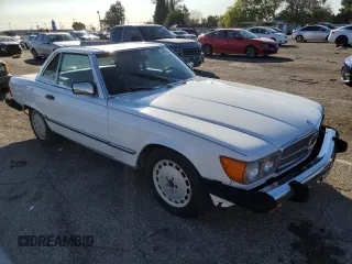 1987 Mercedes-Benz 560 SL with VIN WDBBA48D0HA067593, listed as a Copart auction lot 46535045 with 72,204 mi miles and Clean Title. Bid and sale history available at DreamBid. Image 4.