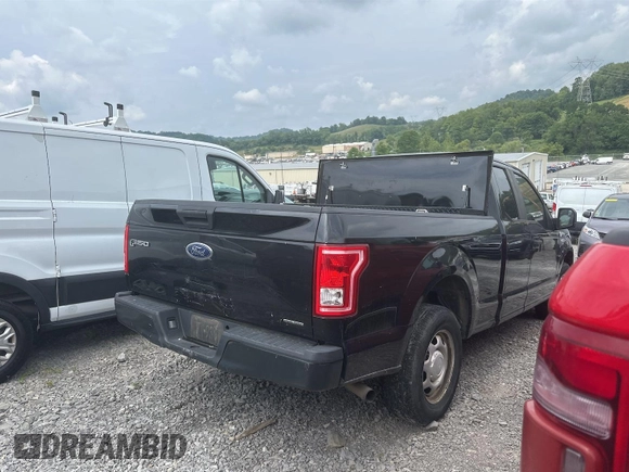 2015 Ford F-150 XL with VIN 1FTEX1C87FKD12113, listed as a IAAI auction lot 42786507 with 260,763 mi miles and . Bid and sale history available at DreamBid. Image 33.