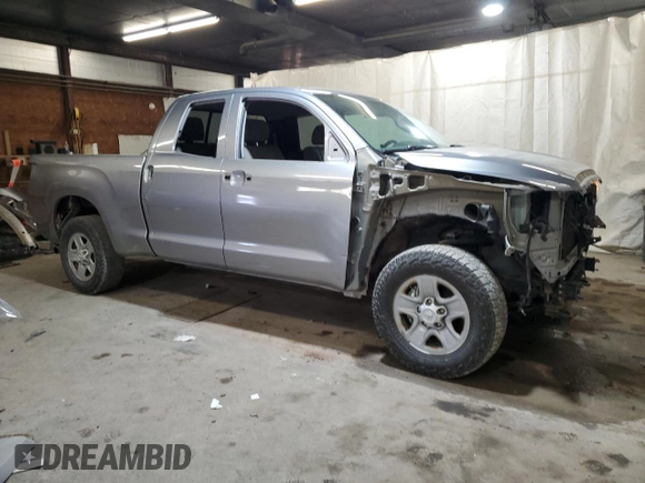 2013 Toyota Tundra z VIN 5TFUY5F13DX299066, wystawiony jako Copart lot #53352745 z przebiegiem 120 869 mil mil oraz Szkoda całkowita • Salvage title. Historia ofert i sprzedaży dostępna na DreamBid. Obrazek 4.