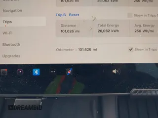 2023 Tesla Model 3 z VIN 5YJ3E1EA9PF431356, wystawiony jako IAAI lot #42620155 z przebiegiem 101 626 mil mil oraz . Historia ofert i sprzedaży dostępna na DreamBid. Obrazek 16.