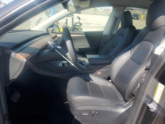 2024 Tesla Model Y с VIN 7SAYGDED2RF100152, выставлен на аукционе Copart как лот 52133535 с пробегом 7 632 миль миль и Списание • Salvage title. История ставок и продаж доступна на DreamBid. Изображение 7.