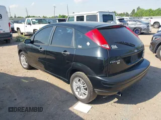 2005 Ford Focus S with VIN 3FAFP37N95R110485, listed as a IAAI auction lot 42047479 with 167,475 mi miles and . Bid and sale history available at carsss.com. Image 3.