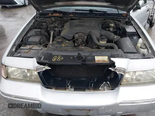 2001 Mercury Grand Marquis GS z VIN 2MEFM74W91X618246, wystawiony jako IAAI lot #42226130 z przebiegiem 125 487 mil mil oraz . Historia ofert i sprzedaży dostępna na DreamBid. Obrazek 10.