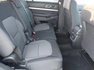 2018 Ford Explorer XLT z VIN 1FM5K7D85JGA11962, wystawiony jako IAAI lot #42049582 z przebiegiem 104 411 mil mil oraz . Historia ofert i sprzedaży dostępna na DreamBid. Obrazek 8.