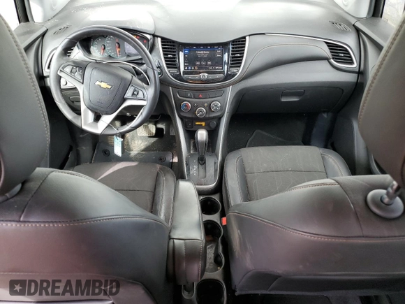2022 Chevrolet Trax LT with VIN KL7CJPSM0NB556787, listed as a Copart auction lot 44207695 with 17,751 mi miles and Salvage Title. Bid and sale history available at DreamBid. Image 8.
