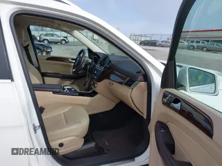 2018 Mercedes-Benz GLS with VIN 4JGDF6EE9JB077331, listed as a IAAI auction lot 41795143 with 99,148 mi miles. Bid and sale history available at carsss.com. Image 5.