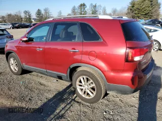 2015 Kia Sorento LX with VIN 5XYKTDA71FG555044, listed as a Copart auction lot 45958655 with 164,196 mi miles and Clean Title. Bid and sale history available at carsss.com. Image 2.