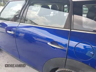 2016 MINI Countryman S with VIN WMWZC3C50GWT08698, listed as a IAAI auction lot 42493302 with 61,306 mi miles and . Bid and sale history available at DreamBid. Image 6.