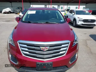2017 Cadillac XT5 Luxury FWD z VIN 1GYKNBRS4HZ151581, wystawiony jako IAAI lot #42043322 z przebiegiem 120 598 mil mil oraz . Historia ofert i sprzedaży dostępna na DreamBid. Obrazek 12.