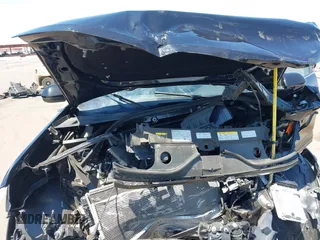 2022 Volkswagen Atlas SE z VIN 1V2KE2CA8NC220310, wystawiony jako IAAI lot #42218718 z przebiegiem 28 603 mil mil oraz . Historia ofert i sprzedaży dostępna na DreamBid. Obrazek 10.
